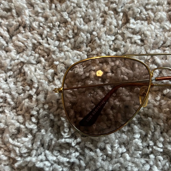 RayBan Sunnies - Picture 3 of 10